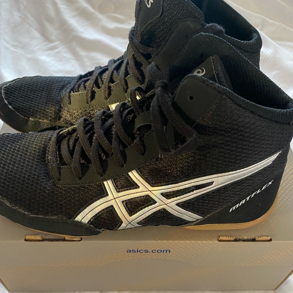 ASICS Men's Black and White Matflex Wrestling Shoes
